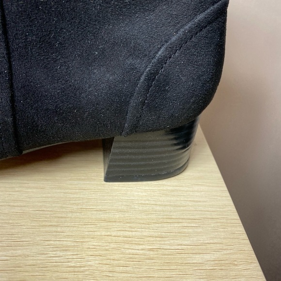 Clarks Black Suede Chunky Heel Ankle Boots size 7 - Picture 4 of 10
